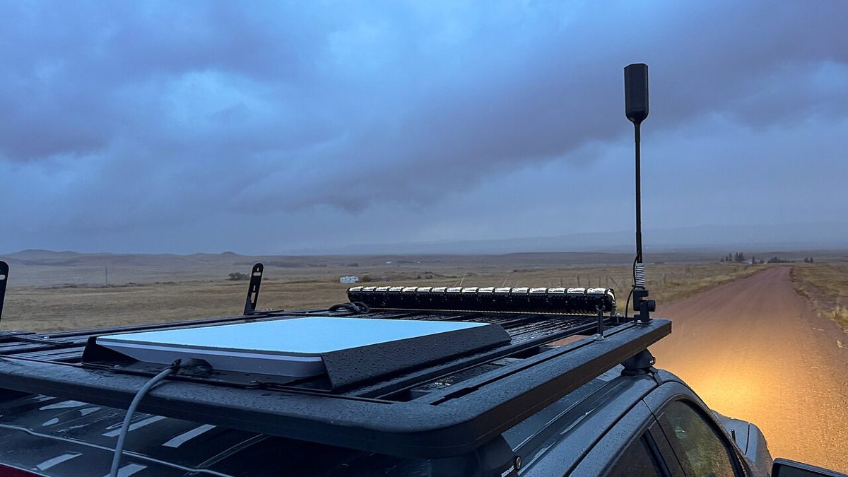 A flat Starlink terminal mounted on a vehicle roof rack in the field. Photo: Tony Webster / Wikimedia Commons (CC BY 2.0).
